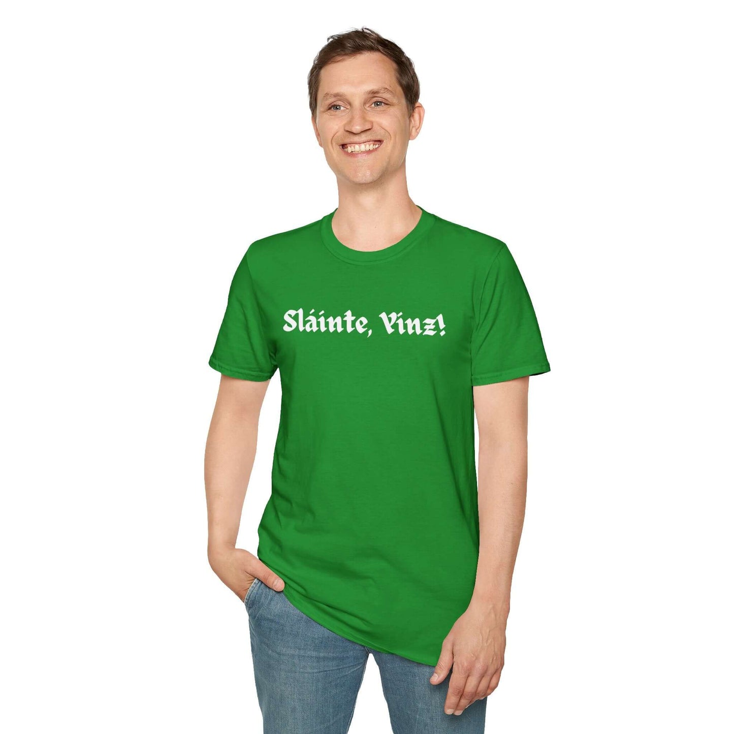 Man wearing green Slainte Yinz St. Patricks Day tee